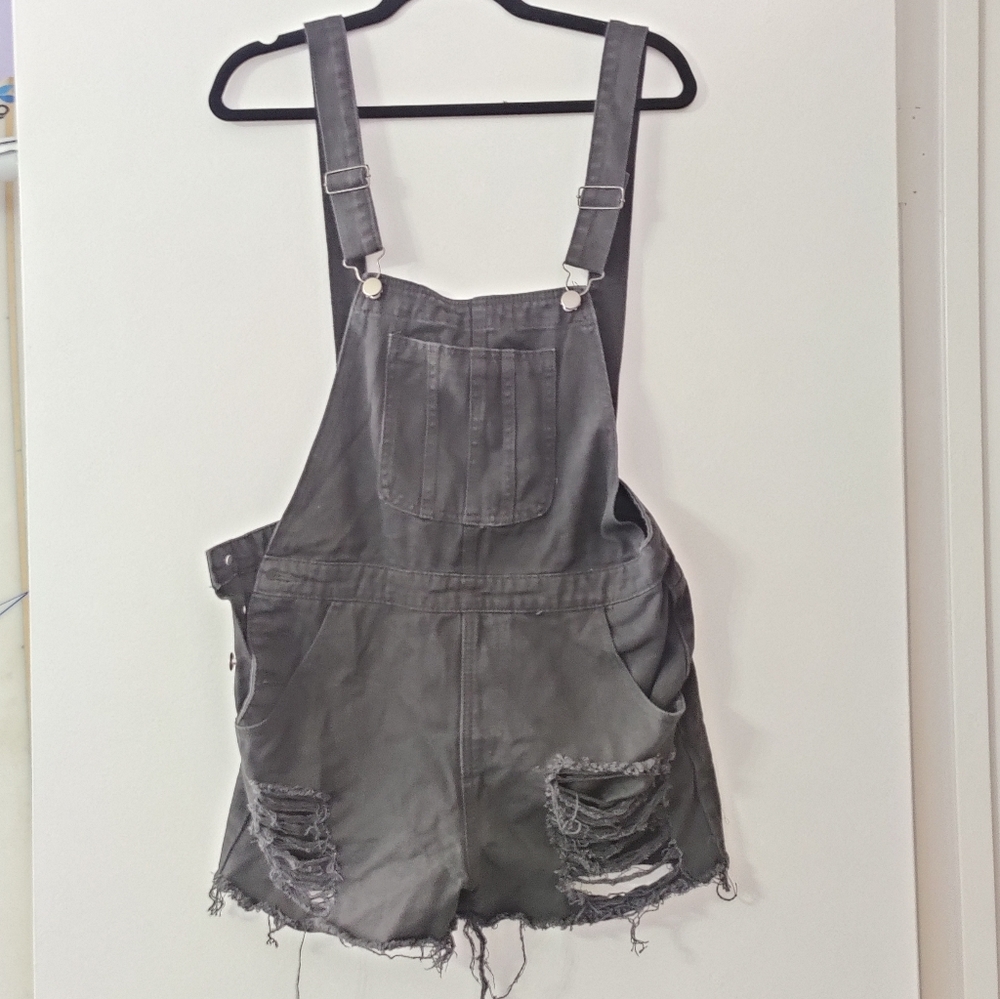 Frayed hem black denim overall shorts